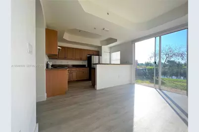 1088 SW 144th Ave #801, Pembroke Pines, FL 33027 - Photo 10