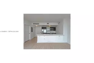 90 SW 3rd St, Miami, FL 33130 - Photo 2