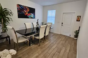 1677 SE 8th Ave, Homestead, FL 33034 - Photo 4