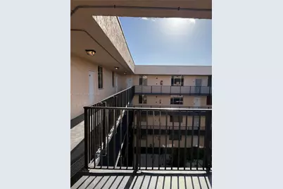 2830 Somerset Dr #402N, Lauderdale Lakes, FL 33311 - Photo 1
