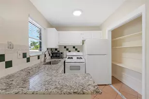 2201 NW 64th Ave, Sunrise, FL 33313 - Photo 4