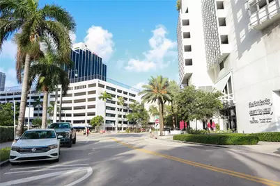 1750 N Bayshore Dr #3611, Miami, FL 33132 - Photo 4