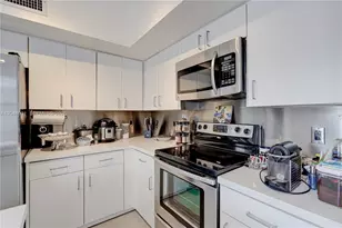 8535 SW 152nd Ave, Miami, FL 33193 - Photo 6