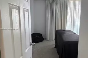 100 Bayview Dr, Sunny Isles Beach, FL 33160 - Photo 14