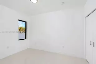 676 NW 47th St, Miami, FL 33127 - Photo 10