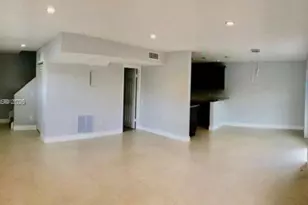 43 NE 12th Ave, Homestead, FL 33030 - Photo 6