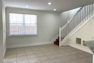 4874 NW 107th Path, Doral, FL 33178 - Photo 4