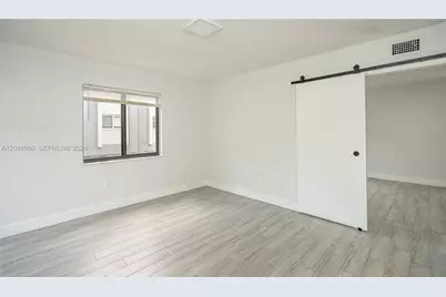 810 Salzedo St #15, Coral Gables, FL 33134 - Photo 18