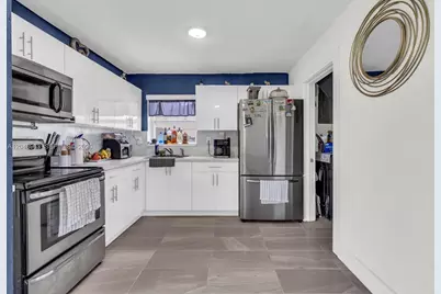 14404 SW 105th Ct, Miami, FL 33176 - Photo 2