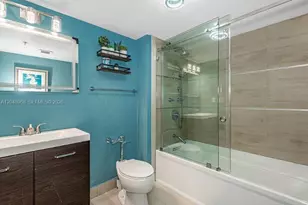1500 Bay Rd, Miami Beach, FL 33139 - Photo 10