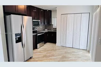 1097 NW 38th St, Miami, FL 33127 - Photo 18