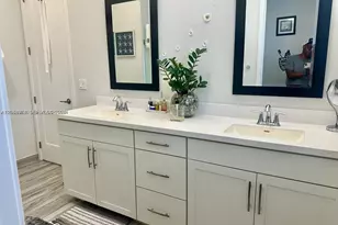 20977 NW 1st St, Pembroke Pines, FL 33029 - Photo 8