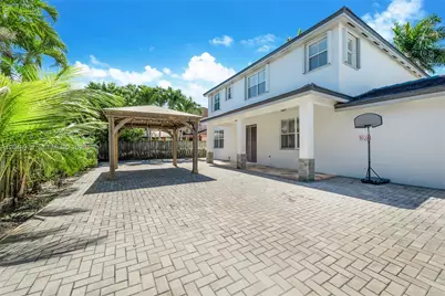 20255 SW 129th Ave, Miami, FL 33177 - Photo 14