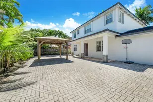 20255 SW 129th Ave, Miami, FL 33177 - Photo 14