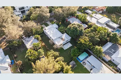 665 NE 117th St, Biscayne Park, FL 33161 - Photo 28