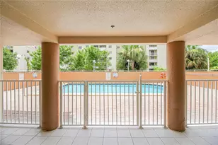 8050 NW 8th St, Miami, FL 33126 - Photo 44