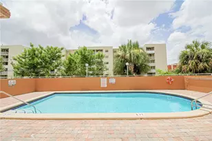 8050 NW 8th St, Miami, FL 33126 - Photo 42