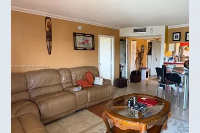 4174 Inverrary Dr #605, Lauderhill, FL 33319 - Photo 2
