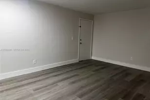 1345 W 28th St, Hialeah, FL 33010 - Photo 14