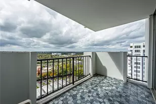 2750 NE 183rd St, Aventura, FL 33160 - Photo 32