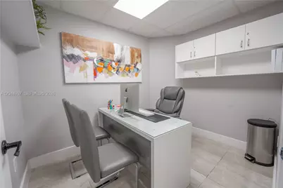747 Ponce De Leon Blvd #402, Coral Gables, FL 33134 - Photo 20