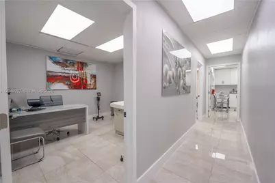747 Ponce De Leon Blvd #402, Coral Gables, FL 33134 - Photo 26