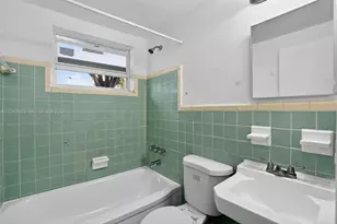 2170 NW Flagler Terrace, Miami, FL 33125 - Photo 16