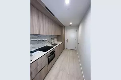 77 SE 5th St #1704, Miami, FL 33131 - Photo 6