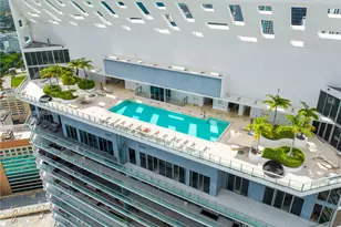 1300 Brickell Bay Dr, Miami, FL 33131 - Photo 2