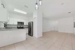 2630 NE 3rd Dr, Homestead, FL 33033 - Photo 4