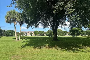 101 SW 132nd Way, Pembroke Pines, FL 33027 - Photo 16