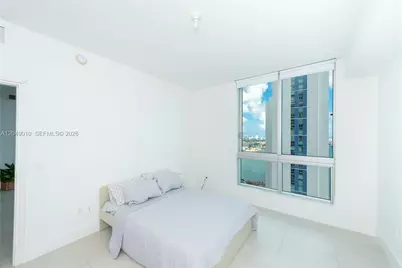 300 S Biscayne Blvd #T-2814, Miami, FL 33131 - Photo 10