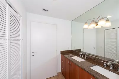 300 S Biscayne Blvd #T-2814, Miami, FL 33131 - Photo 14