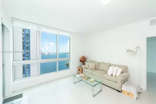 300 S Biscayne Blvd, Miami, FL 33131 - Photo 4