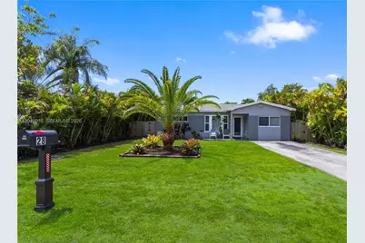 28 SE 7th St, Dania Beach, FL 33004 - Photo 2