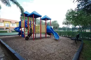 1308 N Santa Catalina Cir, North Lauderdale, FL 33068 - Photo 24