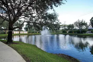 1308 N Santa Catalina Cir, North Lauderdale, FL 33068 - Photo 26