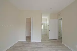 1308 N Santa Catalina Cir, North Lauderdale, FL 33068 - Photo 16