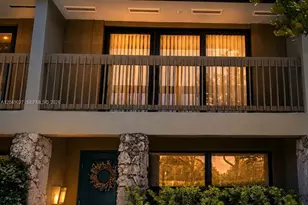 6047 Bayview Dr, Fort Lauderdale, FL 33308 - Photo 1