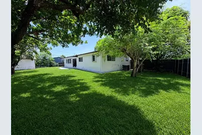 19202 NW 23rd Ct, Miami Gardens, FL 33056 - Photo 16