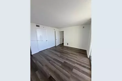 219 NW 12th Ave #911, Miami, FL 33128 - Photo 14