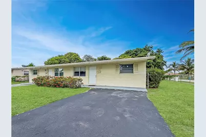 1725 NW 54th Ter #1725, Lauderhill, FL 33313 - Photo 6