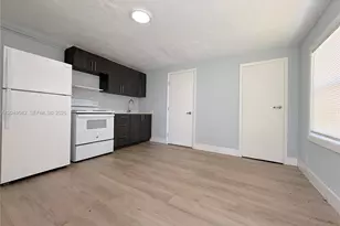 1825 McKinley St, Hollywood, FL 33020 - Photo 1