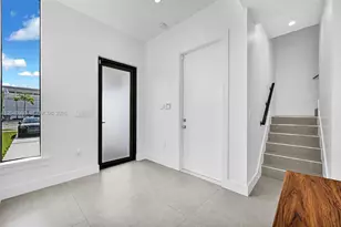 8871 SW 28th St, Miami, FL 33165 - Photo 16