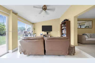 540 NW 14th St, Homestead, FL 33030 - Photo 6
