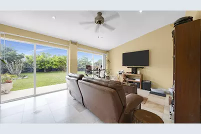 540 NW 14th St, Homestead, FL 33030 - Photo 2