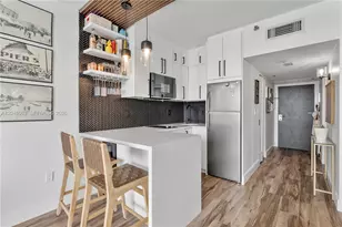 555 NE 15th St, Miami, FL 33132 - Photo 10