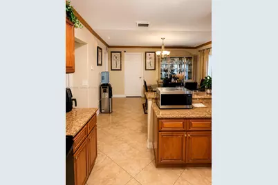 2903 19th St SW, Lehigh Acres, FL 33976 - Photo 4