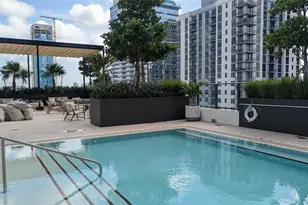 11 NE 6th St, Miami, FL 33132 - Photo 18