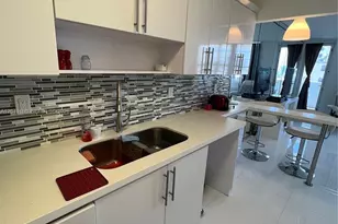 100 Lincoln Rd, Miami Beach, FL 33139 - Photo 16